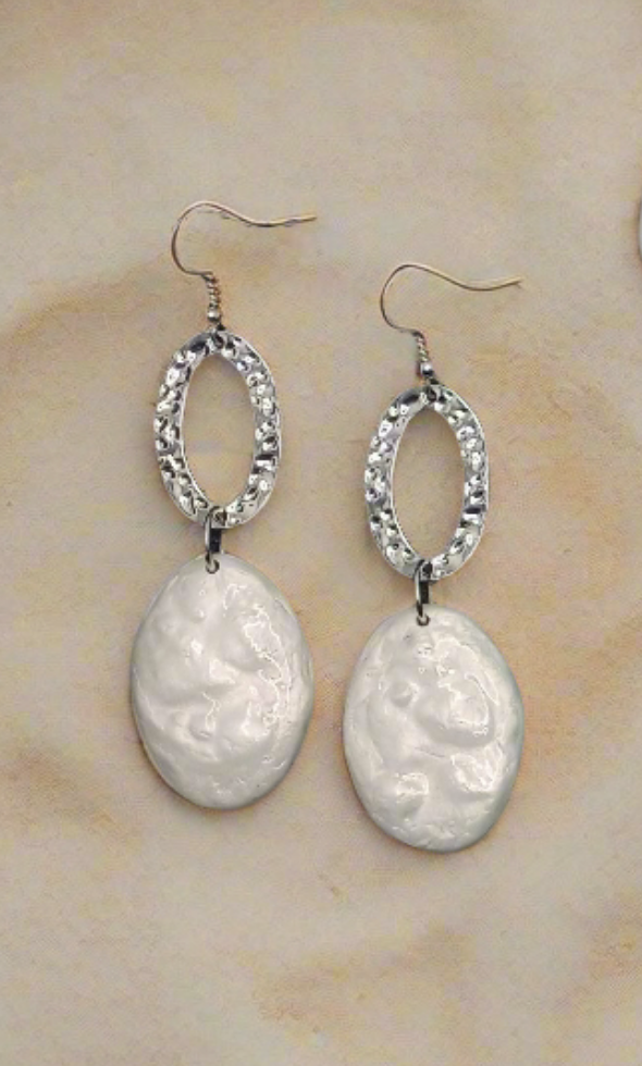 ΔRTISTΔ - Baroque Bold Pearl Earrings