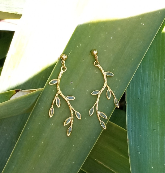 ΔRTISTΔ - Branches of Peace Earrings