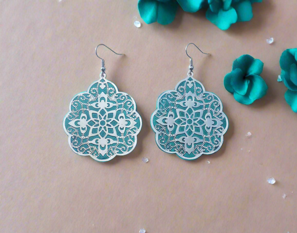 ΔRTISTΔ - Metallic Mandala Earrings