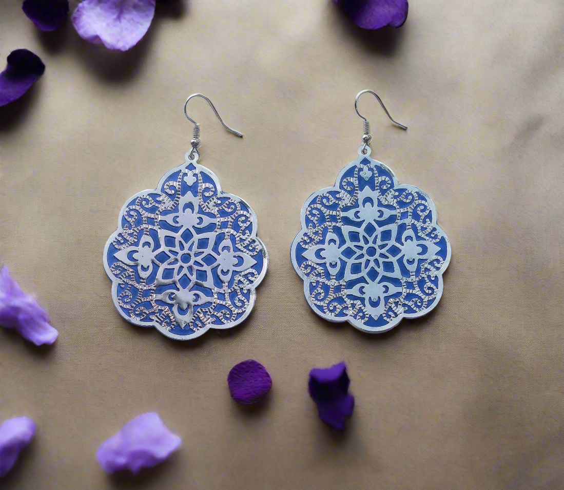 ΔRTISTΔ - Metallic Mandala Earrings