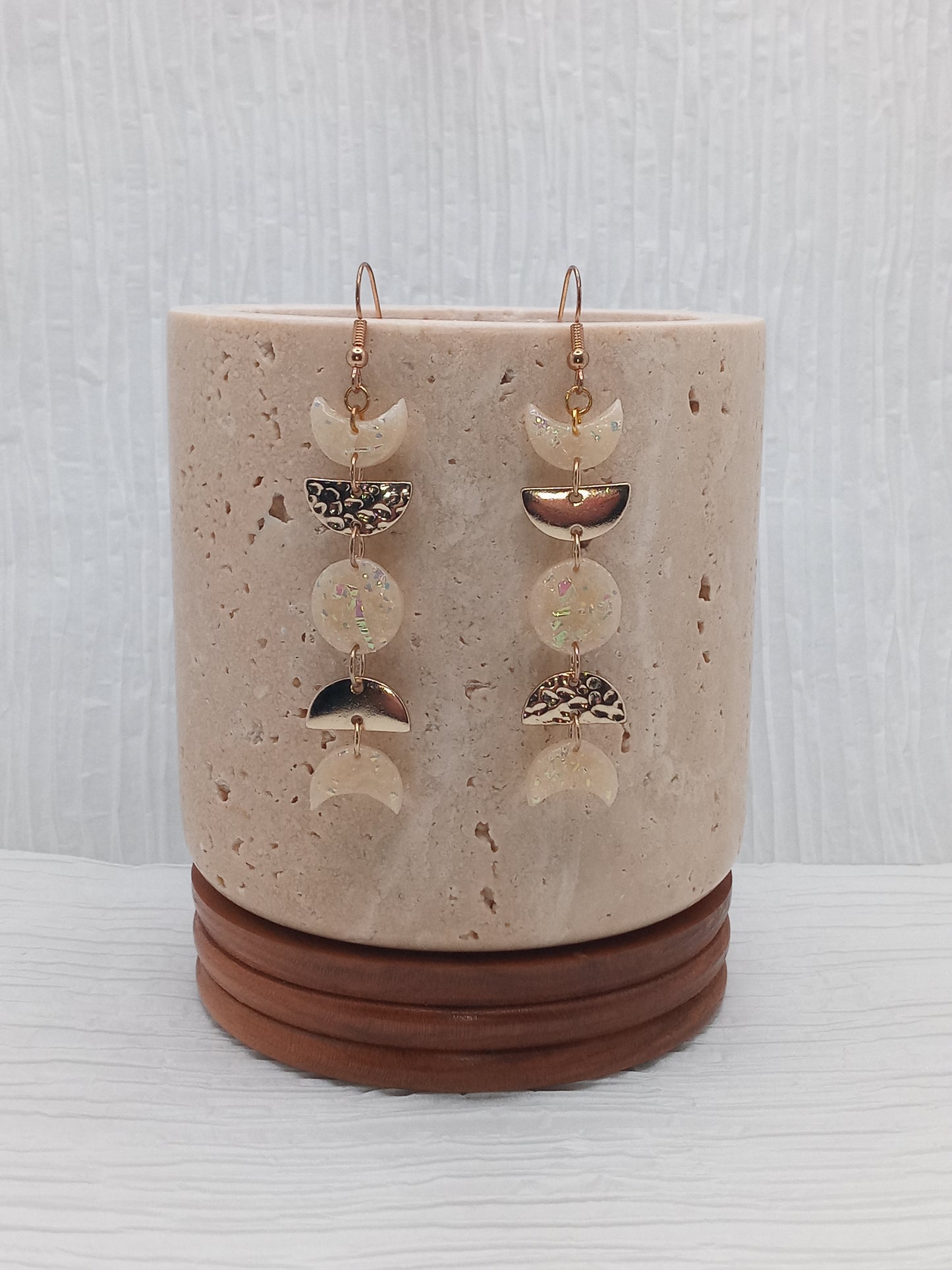 ΔRTISTΔ - Opalescence Earrings