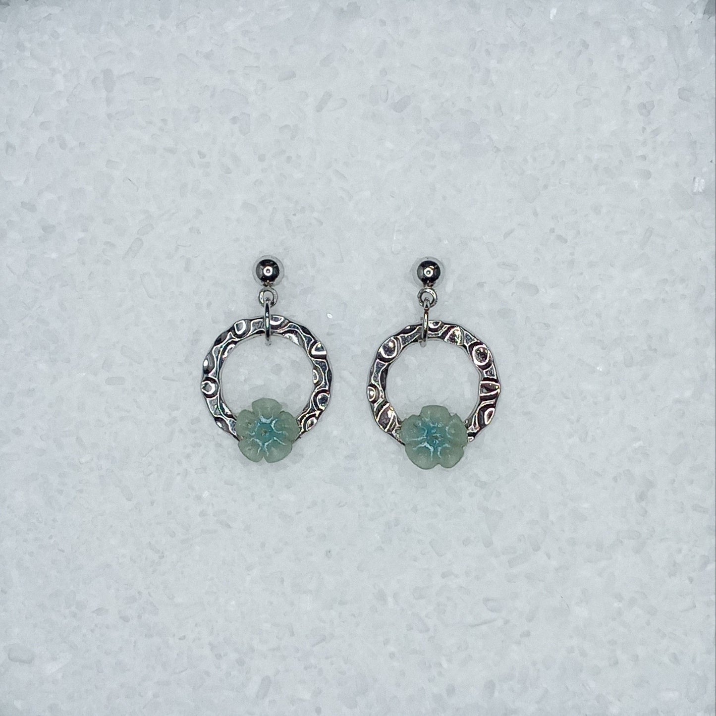 *NEW* ΔRTISTΔ - Petite Petals Earrings