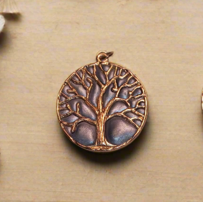 ΔRTISTΔ - Tree of Life Pendant