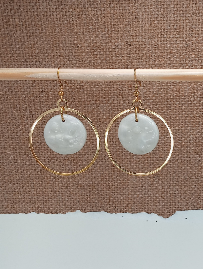 ΔRTISTΔ - Baroque Boho Pearl Hoops