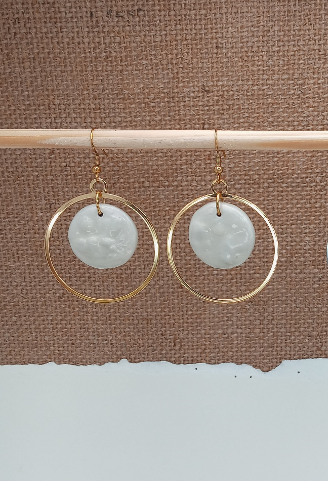 ΔRTISTΔ - Baroque Boho Pearl Hoops