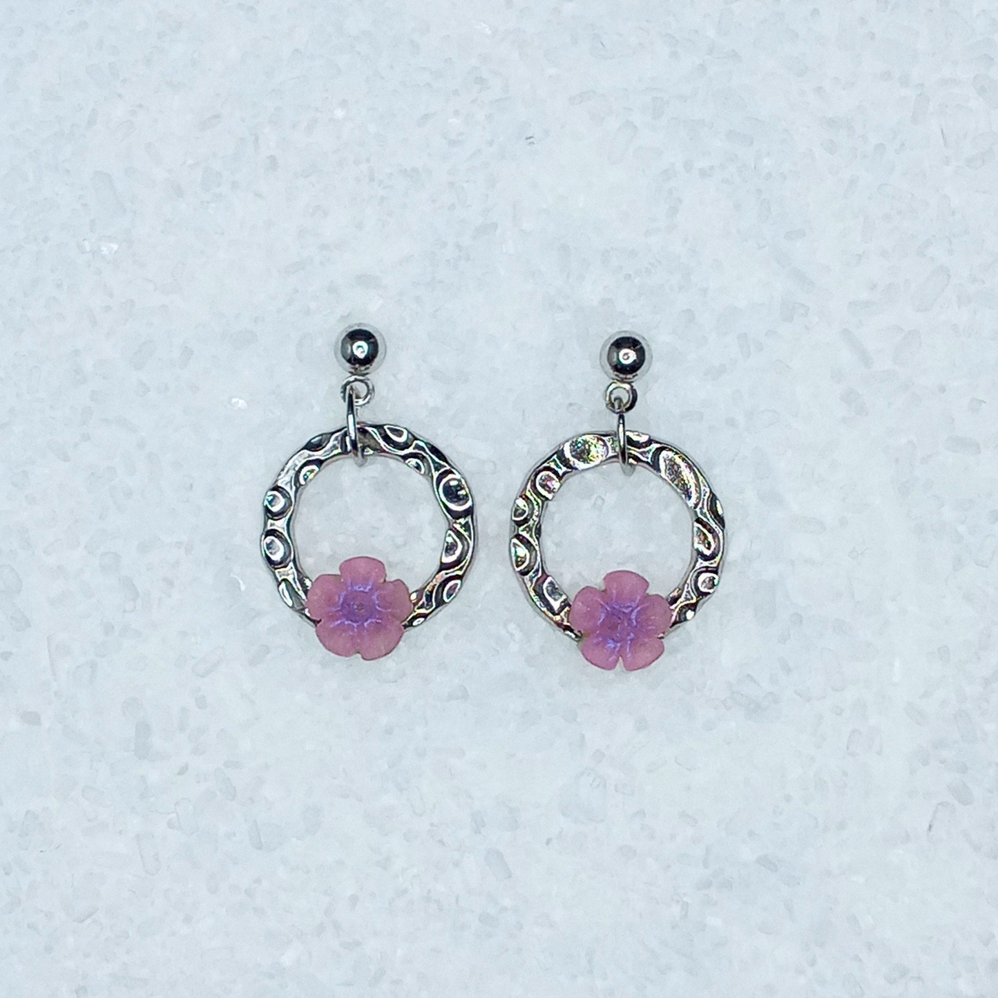 *NEW* ΔRTISTΔ - Petite Petals Earrings
