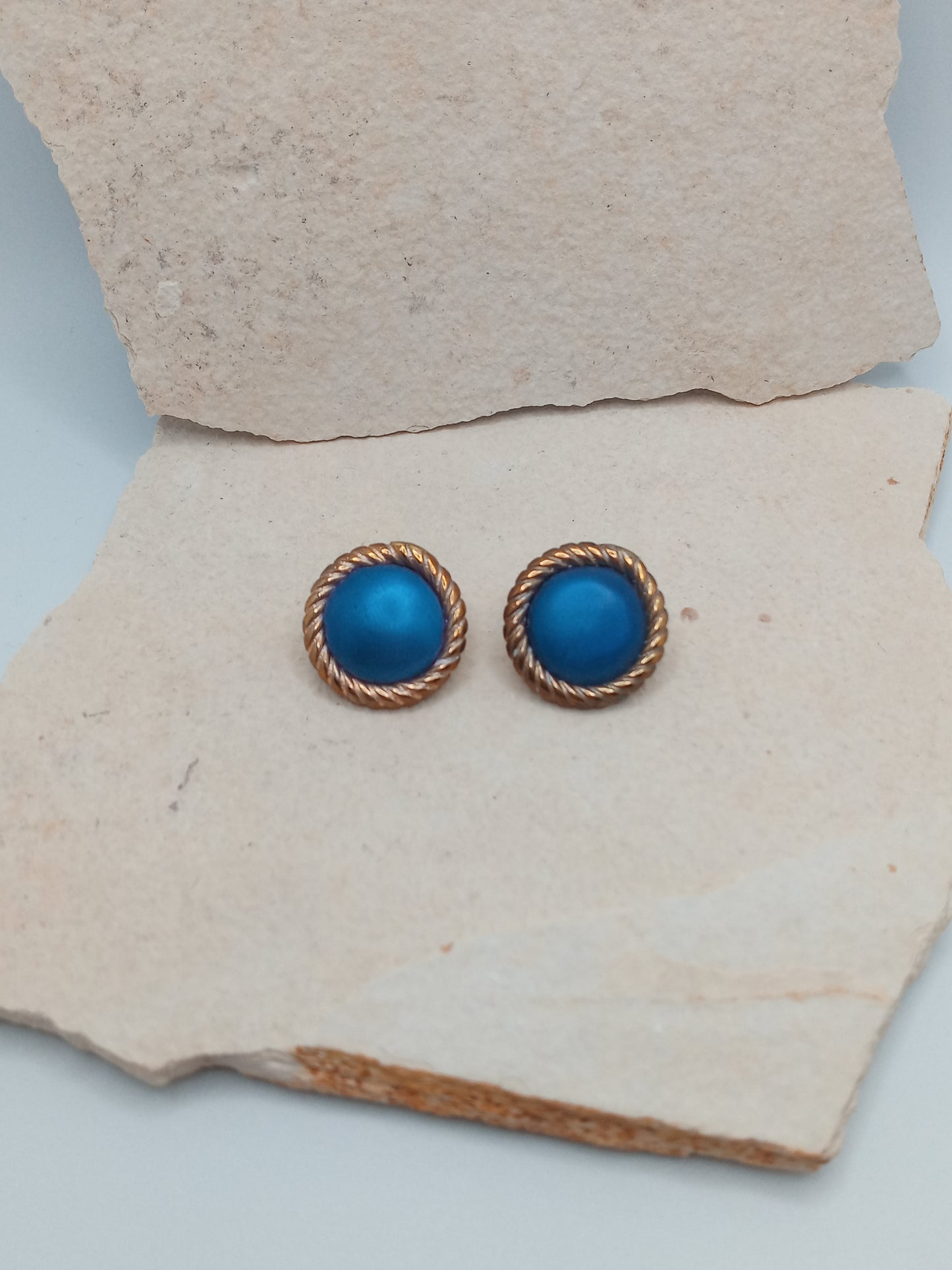 ΔRTISTΔ - Pop of Pearl Earrings-Gold