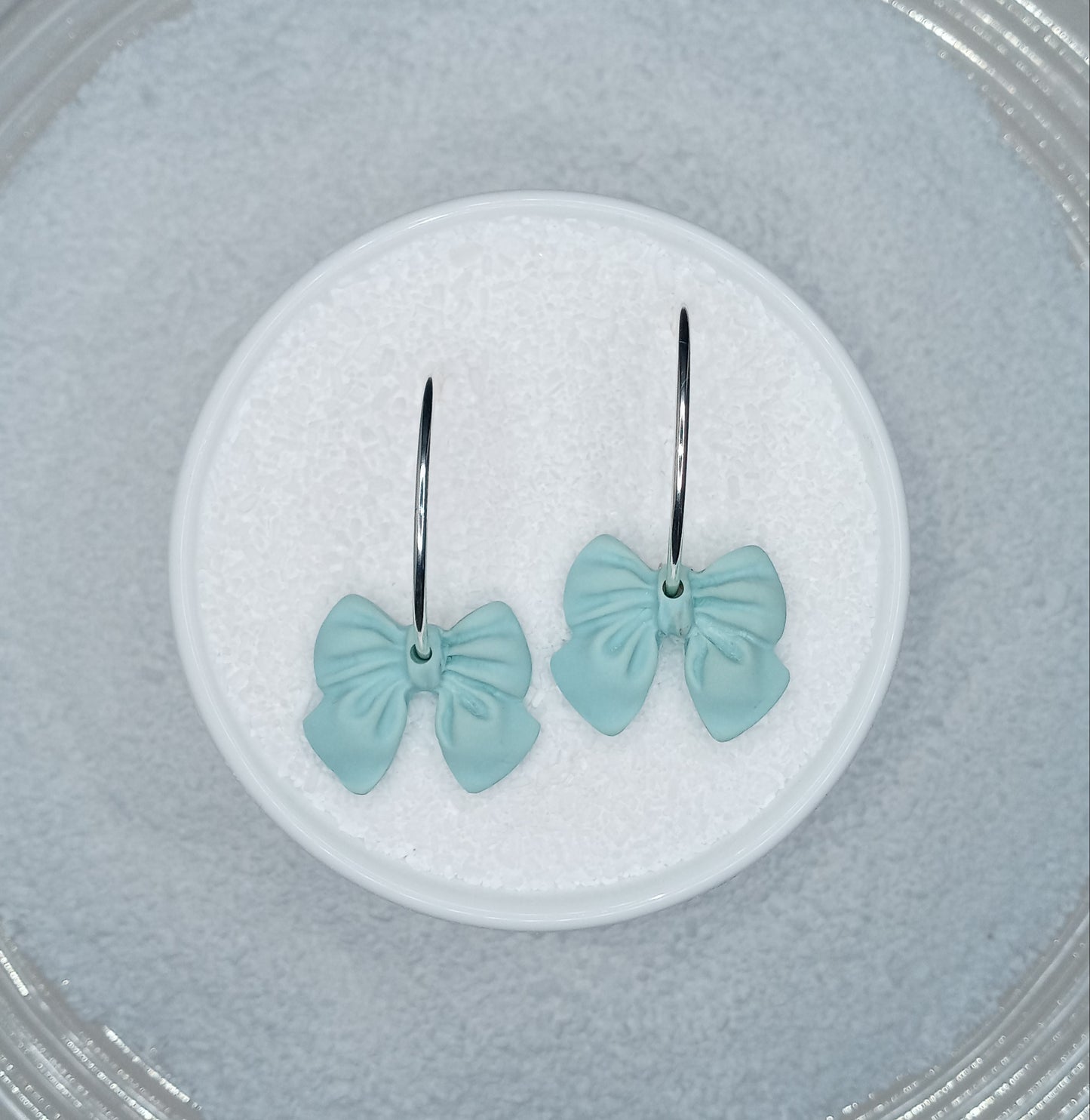 ΔRTISTΔ - Bows So Sweet Hoop Earrings