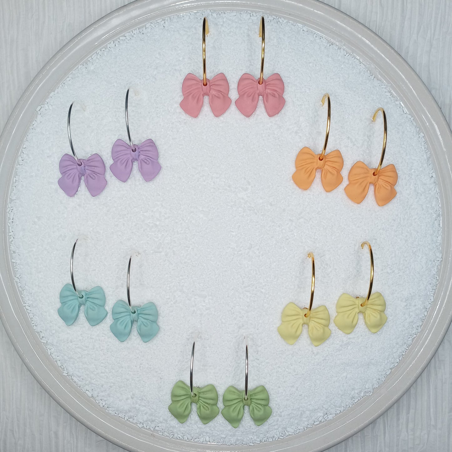 ΔRTISTΔ - Bows So Sweet Hoop Earrings