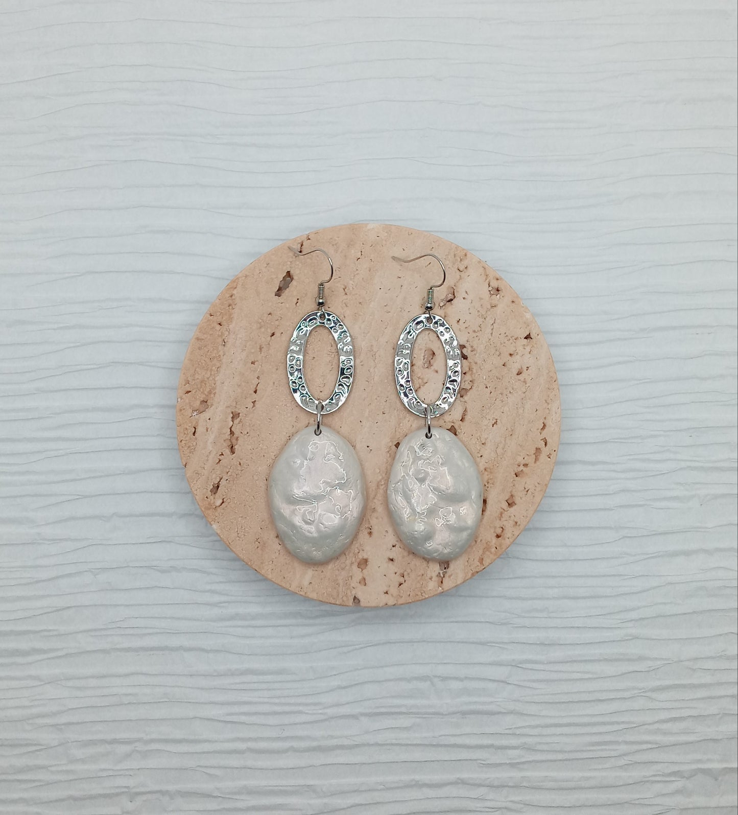 ΔRTISTΔ - Baroque Bold Pearl Earrings