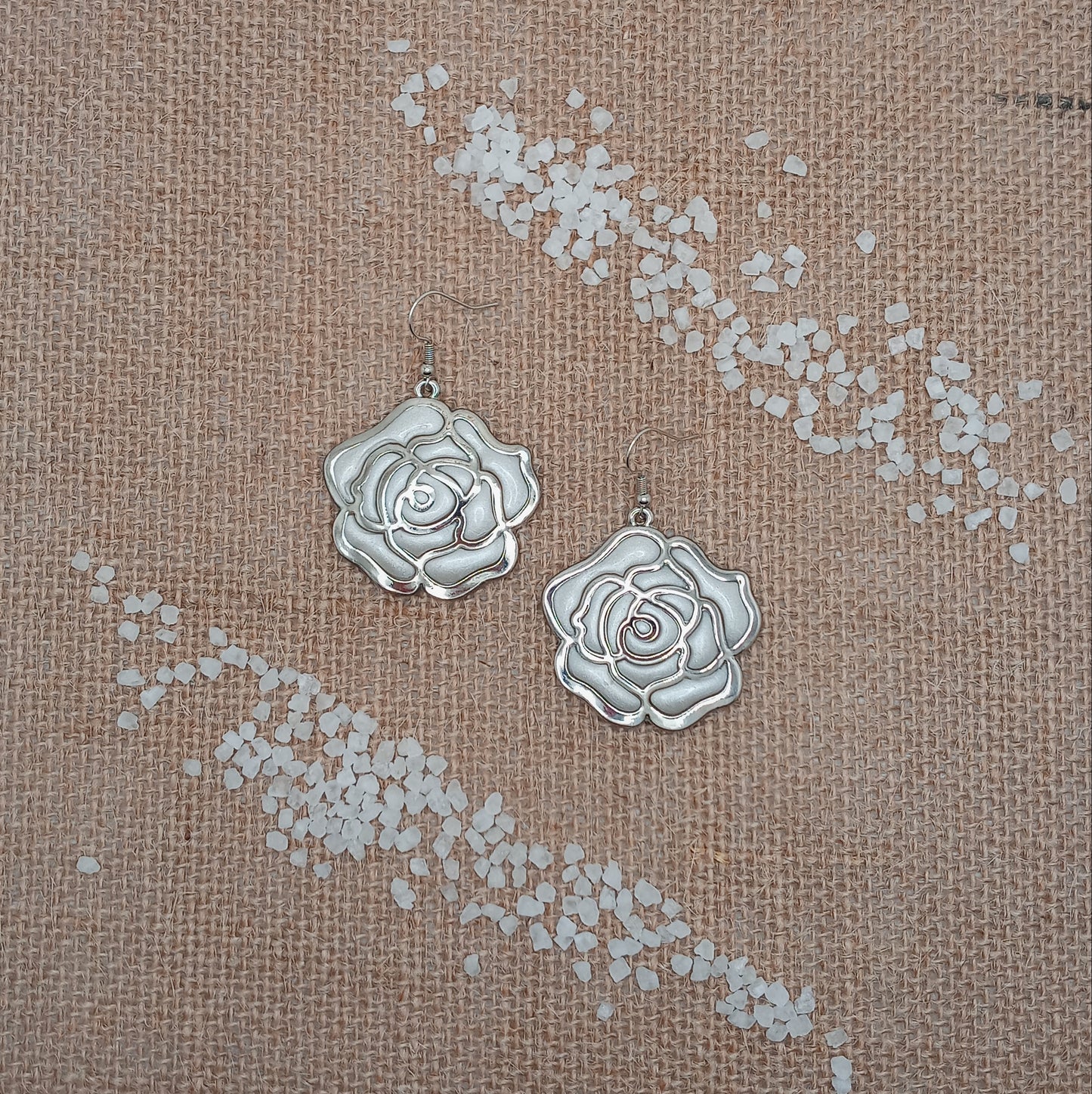 ΔRTISTΔ - Bloomed Roses Earrings