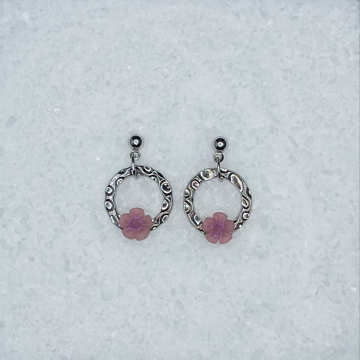 *NEW* ΔRTISTΔ - Petite Petals Earrings