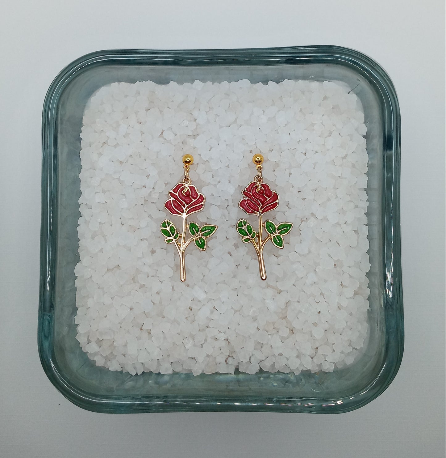 ΔRTISTΔ - Stemmed Roses Earrings