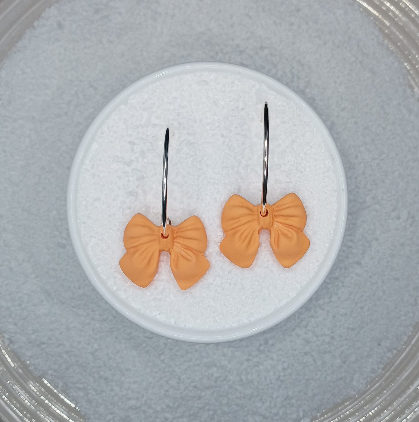 ΔRTISTΔ - Bows So Sweet Hoop Earrings