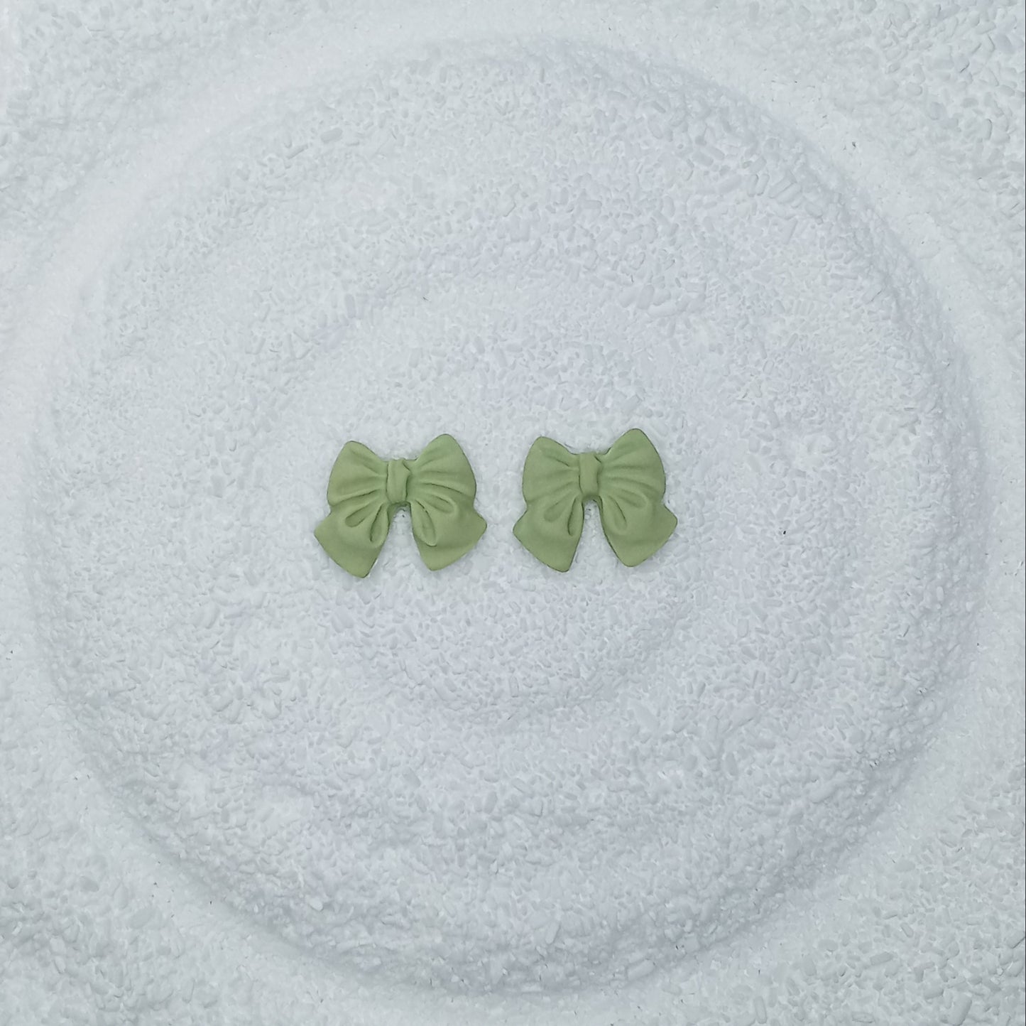 ΔRTISTΔ - Bows So Sweet Stud Earrings